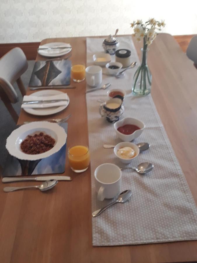Pepper Tree Villa Мастъртън Екстериор снимка