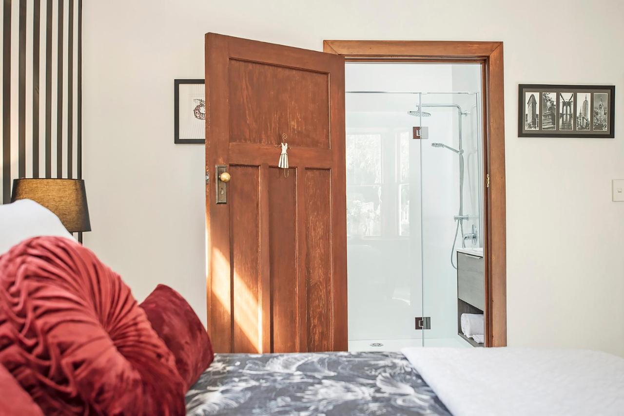 Pepper Tree Villa Мастъртън Екстериор снимка